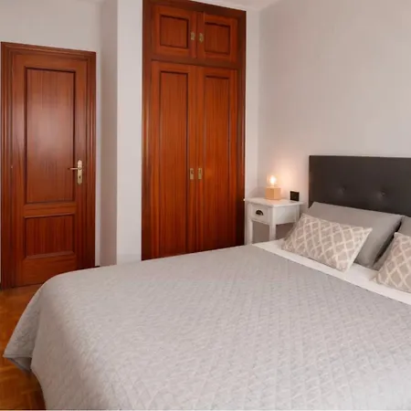 Pewini Playa Apartamento Gijón